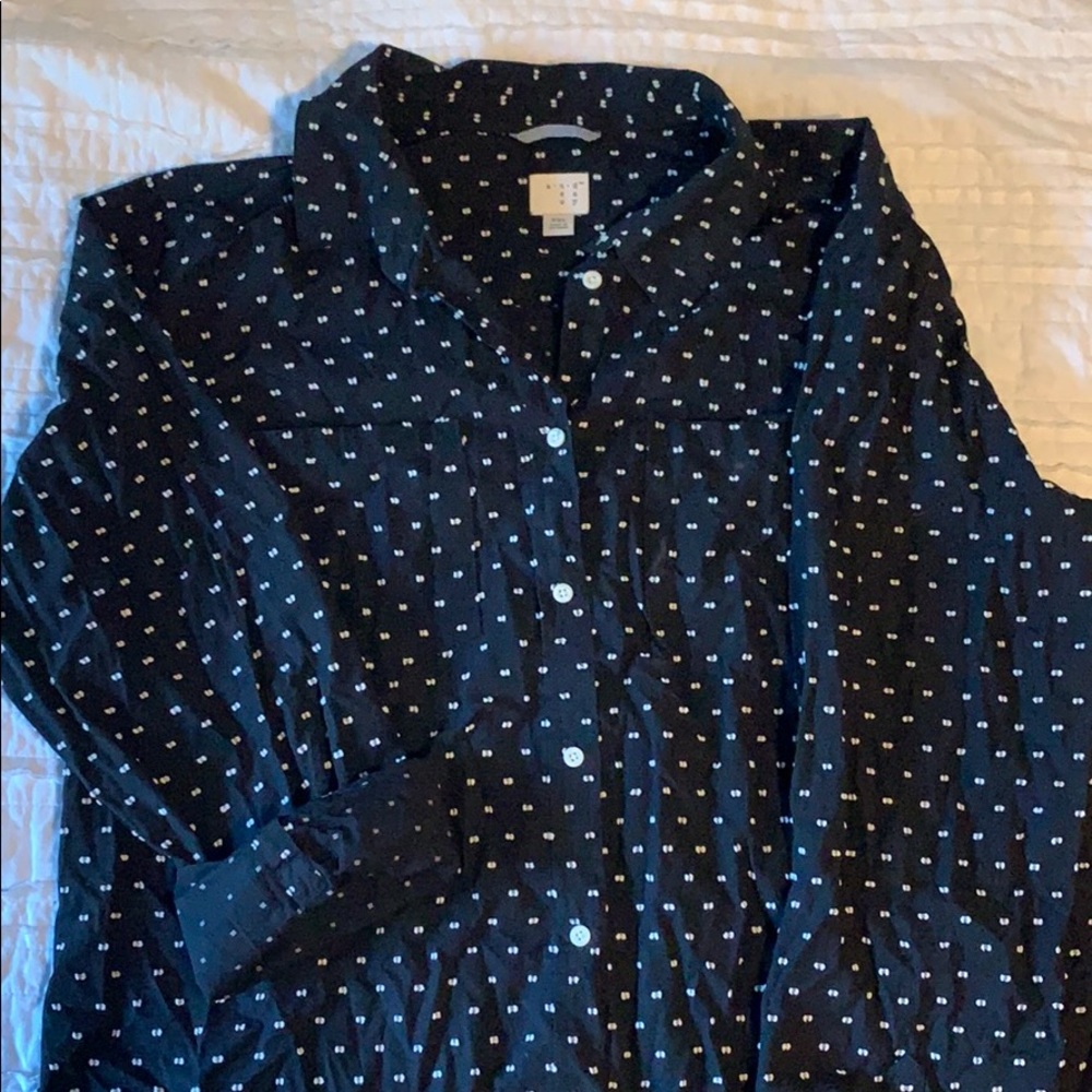 NWOT XXL shirt. Nice with sleeves rolled up or not